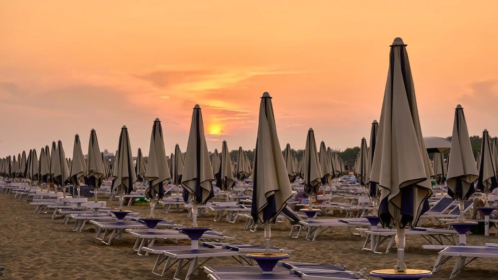 Bright Apartment With Terrace - Beahost Porto Santa Margherita di Caorle Italië